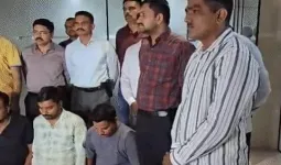 સુરત SOGએ 1.7 કરોડની વ્હેલ માછલીની ઉલ્ટી સાથે ફ્લિપકાર્ટના ડિલિવરી બોય સહિત ત્રણને દબોચ્યા