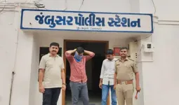 વડોદરામાં હિન્દુ ડૉક્ટર યુવતી સાથેના લગ્નનું નકલી સર્ટિફિકેટ રજૂ કર્યું, માતા બોલી-  દીકરી પાછી લાવી આપો