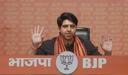 BJP છોડવા માંગતા શહેઝાદ પૂનાવાલાએ રાજીનામું સ્વીકારવા બીજીવાર પાર્ટીને અપીલ કરી