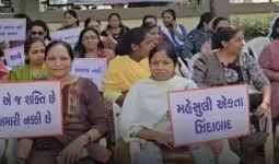 ગુજરાતમાં હવે વર્ગ-3ના કર્મચારીઓ પણ હડતાળ પર ઉતરી ગયા, આવક, જાતિના દાખલા, જમીનને લગતા કામો... બધુ અટવાઈ ગયું