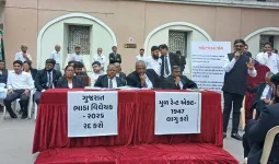 ગુજરાત સરકારના ભાડા બિલનો અમદાવાદથી લઈને સુરતના વકીલો કેમ વિરોધ કરી રહ્યા છે, વિરોધને કારણે કોર્ટ પણ નથી ચાલી રહી