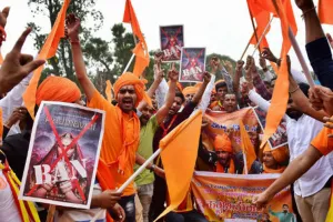 વોટબેન્ક પોલિટિક્સ ભલે કરો, પણ ગણતરી તો સાચી માંડો