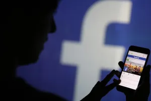 ફેસબુકે ગુમાવી વિશ્વાસનિયતા: લોકો છોડી રહ્યા ફેસબુક