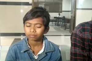 શિક્ષકે વિદ્યાર્થીને છુટ્ટી લાકડી મારતાં આંખમાં થઈ ઈજા, કોઈને ન જણાવવા આપી ધમકી