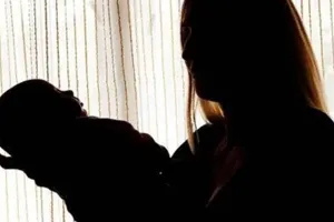 નાના બાળકોને આયાને ભરોસે મૂકીને નોકરી કરતા માતા-પિતા માટે આંખ ઉઘાડનારો કિસ્સો