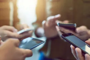 એક એવું ગામ જ્યાં સાયરન વાગતાની સાથે જ લોકો દોઢ કલાક મોબાઈલ, ટીવી છોડી દે છે