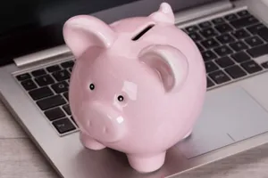 ખોટા ખાતામાં પૈસા ટ્રાન્સફર થયા છે તો ગભરાશો નહીં, આ રીતે મેળવો રિફંડ