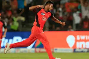 વેસ્ટ ઇન્ડીઝના ભૂતપૂર્વ ક્રિકેટરે ઉમરાન મલિકના વખાણ કરતાં કરી આ વાત...