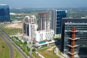 ગિફ્ટી સિટીમાં કેન્દ્ર સરકારના નિર્ણયથી જમીનના ભાવ અડધા થઇ ગયા