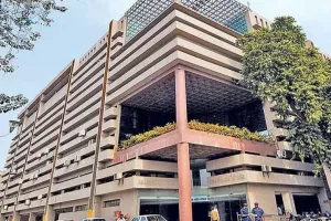 અમદાવાદમાં લુલુ મોલ સાથે 519 કરોડની ડીલ, પરંતુ જમીન ફાળવવામાં મુશ્કેલી