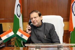 લાઇનમેને વીજળી કાપીને માગ્યા 2000, બોલ્યો- જ્યારે આપશો ત્યારે જોડી દઇશું