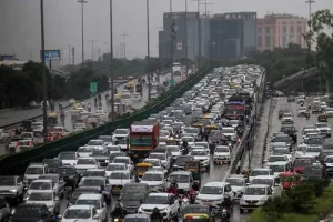 સરકારે વાહનોની ફિટનેસ ફીમાં 10 ગણો વધારો કરી દીધો, પહેલા 2500 હતા હવે ડાયરેક્ટ 25000