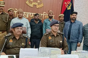 ગોરખપુરમાં નકલી IAS અધિકારી પકડાયો...બનેવી MSc, સાળો સોફ્ટવેર એન્જિનિયર...