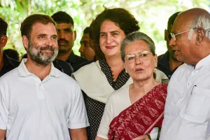 કોંગ્રેસનું અનાવશ્યક આંદોલન: નવી યોજનાને આવકારવાને બદલે વિવાદ ઊભો કરવો