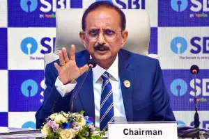 SBI ચેરમેને જણાવ્યું લોકો હવે FD અને બેન્કમાં પૈસા રાખતા કેમ ખચકાય છે
