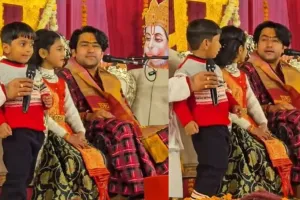 ‘જરા હનુમાનજીને બોલાવો, મારે મળવું છે...’, બાળકે ધીરેન્દ્ર શાસ્ત્રી પાસે કરી માંગ