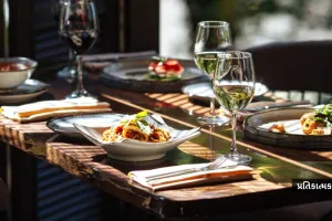 રેસ્ટોરન્ટાંએ સર્વિસ ચાર્જ પરત કરવો પડશે, CCPAએ દંડ ફટકાર્યો