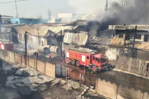 સુરતની એથર ઇન્ડસ્ટ્રીઝમાં ફરી આગ, શેર ઉચકાયો, 2023માં 100 કરોડનો વીમો ક્લેઇમ 