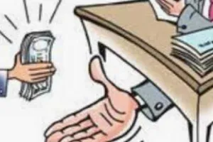 કૌભાંડી અધિકારીઓ ગુજરાતના નેતાઓના કહ્યાગરા બનીને ખુલ્લેઆમ લૂંટ ચલાવે છે