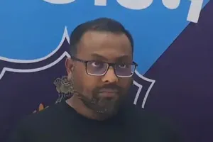 શેરબજારમાં કમાવવાની મોટી લાલચ આપીને કરોડોનું ફુલેકુ ફેરવનારો ઝડપાયો