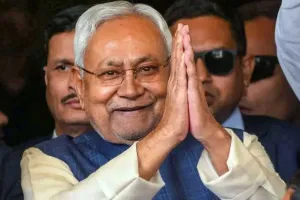 નીતિશ કુમારે 4 જ મહિનામાં CM પદ છોડ્યું, બાવાના બેઉ બગડવાના હતા એટલે... 