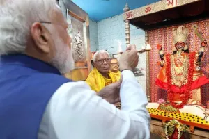 વડાપ્રધાન નરેન્દ્ર મોદી કોલકાતામાં જે ઠનઠનિયા કાલીબારી મંદિરે પહોંચ્યા હતા, જાણો તેનો ઇતિહાસ
