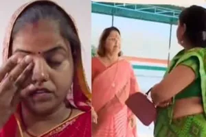 પુસ્તકો માતાએ સ્કૂલમાંથી ન લીધા બહારથી લીધા તો પ્રિન્સિપાલે વિદ્યાર્થીની માતાને 'અભણ મૂર્ખ' કહી દીધી; હવે...