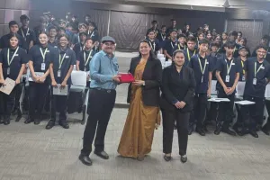 વિશ્વ આરોગ્ય દિવસ પર જી. ડી. ગોયેન્કા સ્કૂલમાં ડૉ. જગદીશ સખિયા દ્વારા ‘ટીન સ્કિન કેર’ જાગૃતિ સત્રનું કરાયું આયોજન