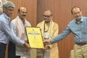 ડૉ. સતીશ પટેલને 'સ્વામી વિવેકાનંદ લાઇફટાઇમ એચીવમેન્ટ એવોર્ડ'