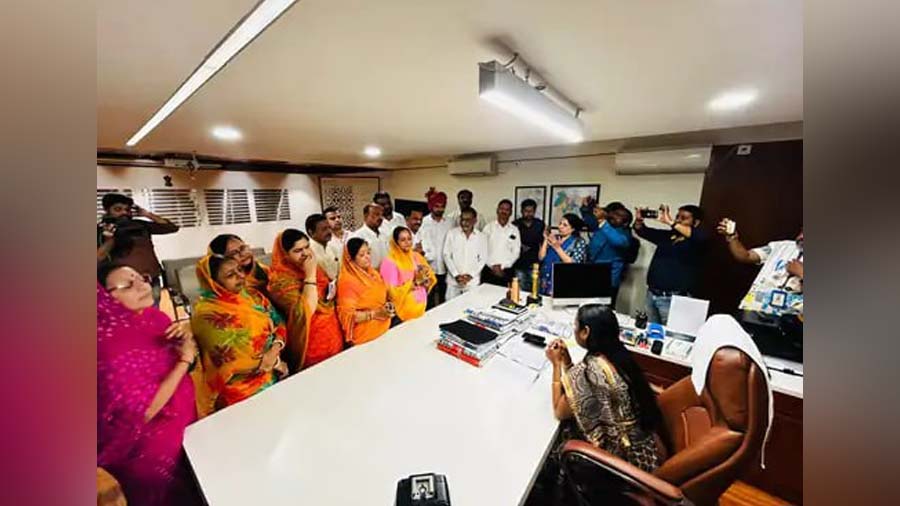 રૂપાલાના વિરોધમાં અમદવાદમા ક્ષત્રિય સમાજની વિશાળ રેલીમાં હજારો લોકો